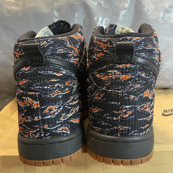 Nike Dunk High (Supreme- Vintage 2009) - Picture 9 of 9